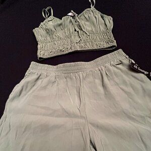 NWT Pretty La Vie En Rose Set: Size M